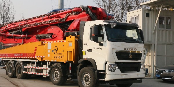 鄉村建房泵車，農村小型混凝土泵車選購|科尼樂泵車