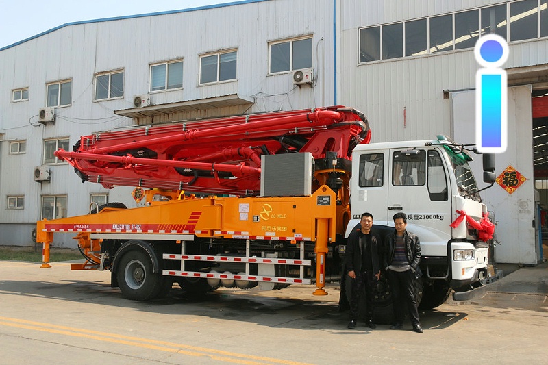 青島小型混凝土泵車價格 (26)