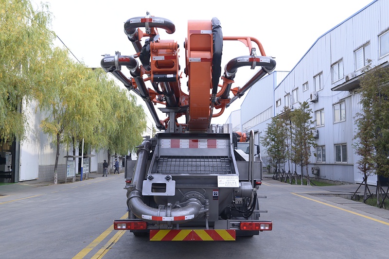 32米泵車